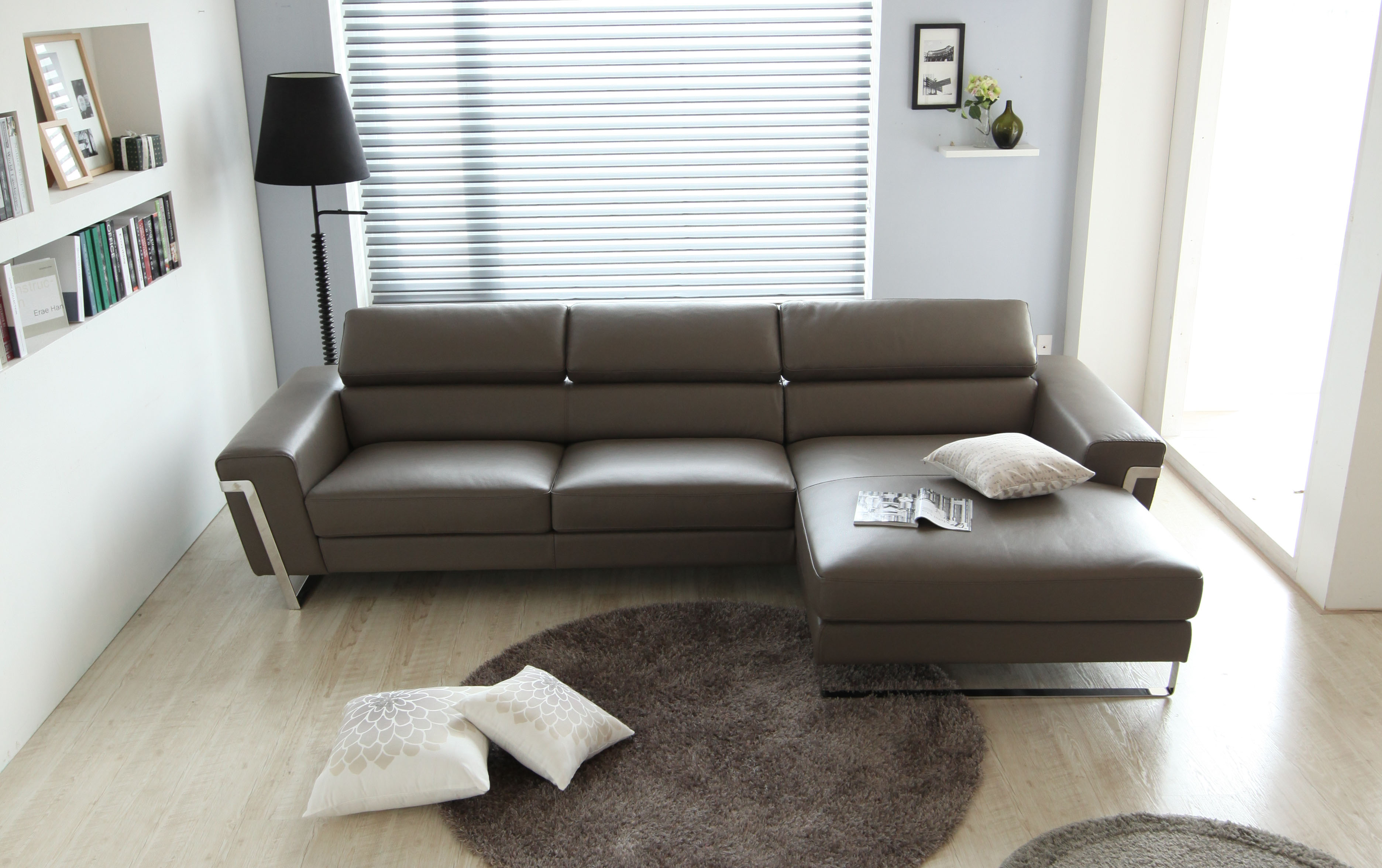 Premium Italian Quality Brown Leather Sectional - Click Image to Close