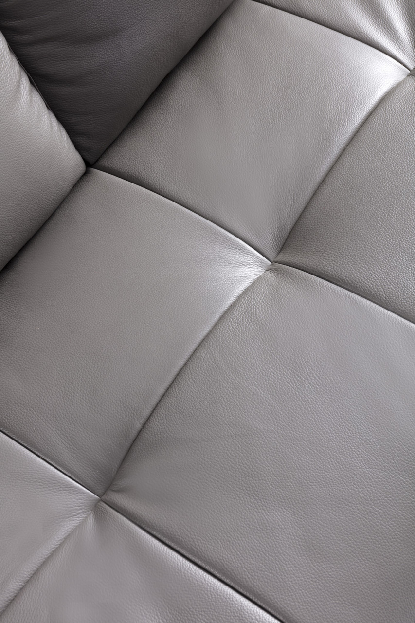 Graceful Curved Sectional Sofa in Leather - Click Image to Close