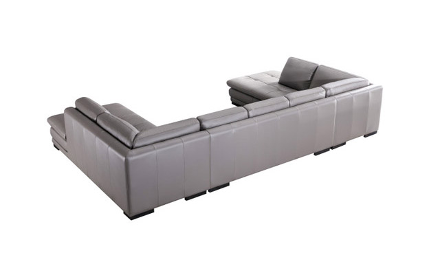 Graceful Curved Sectional Sofa in Leather - Click Image to Close