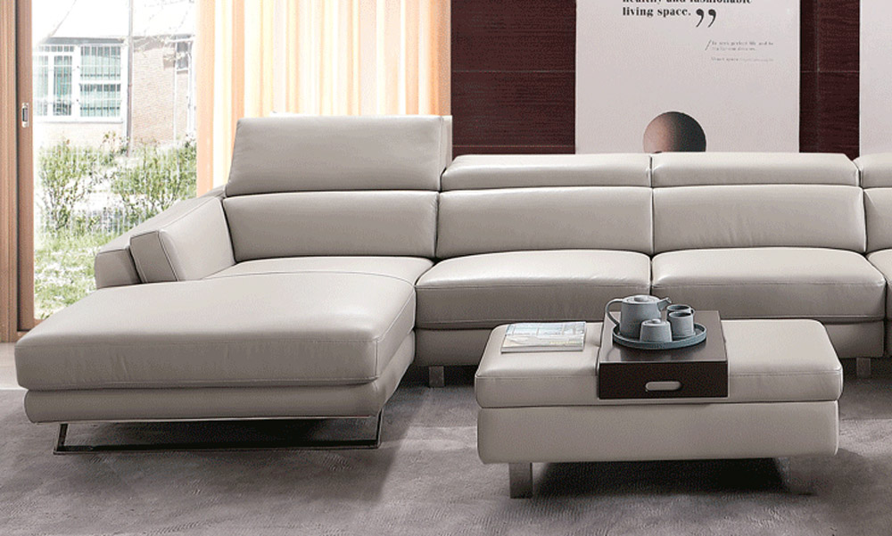 Elegant Leather Sectional with Chaise - Click Image to Close