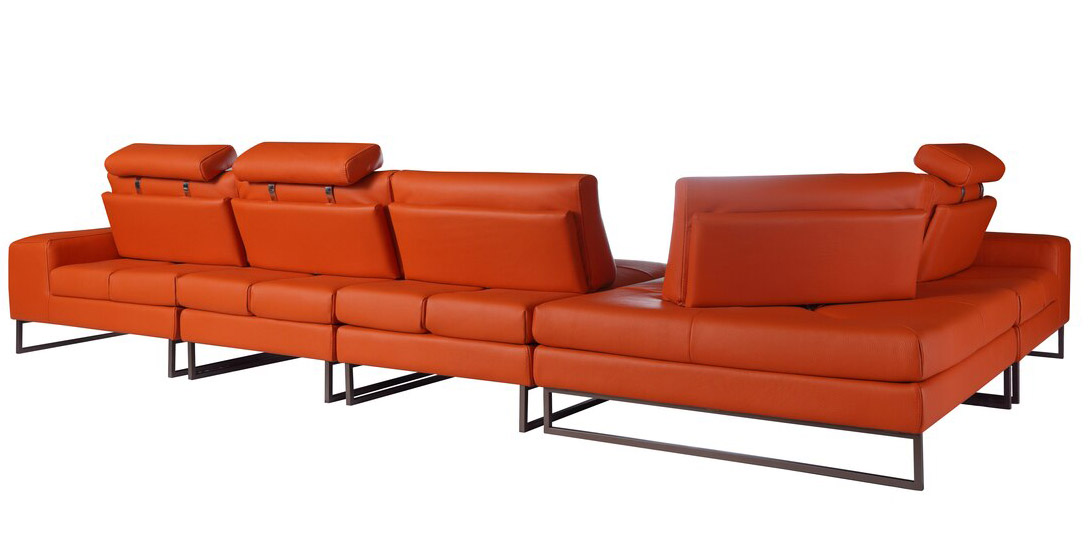 Exquisite Covered in All Leather Sectional - Click Image to Close