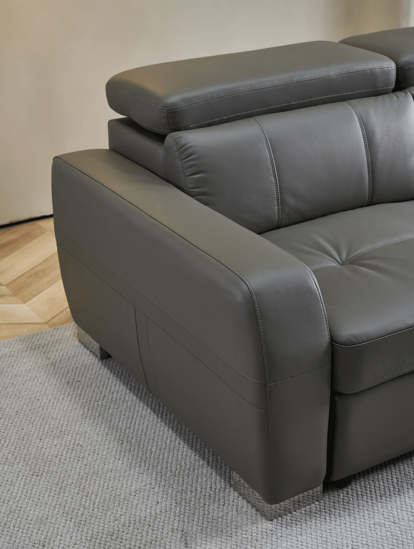 Contemporary Dark Grey Leather Sofabed Sectional - Click Image to Close