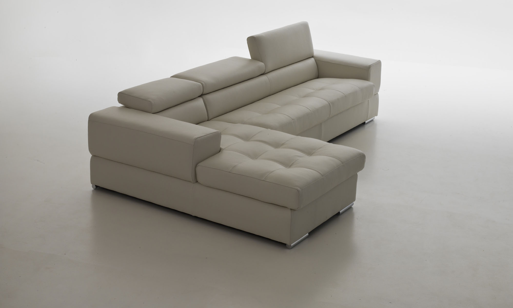 Overnice Sectional Upholstered in Real Leather - Click Image to Close