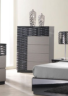 Contemporary Chest Roma With Four Ious Drawers And Wavy Design Chest Of Drawers Master Bedroom Furniture