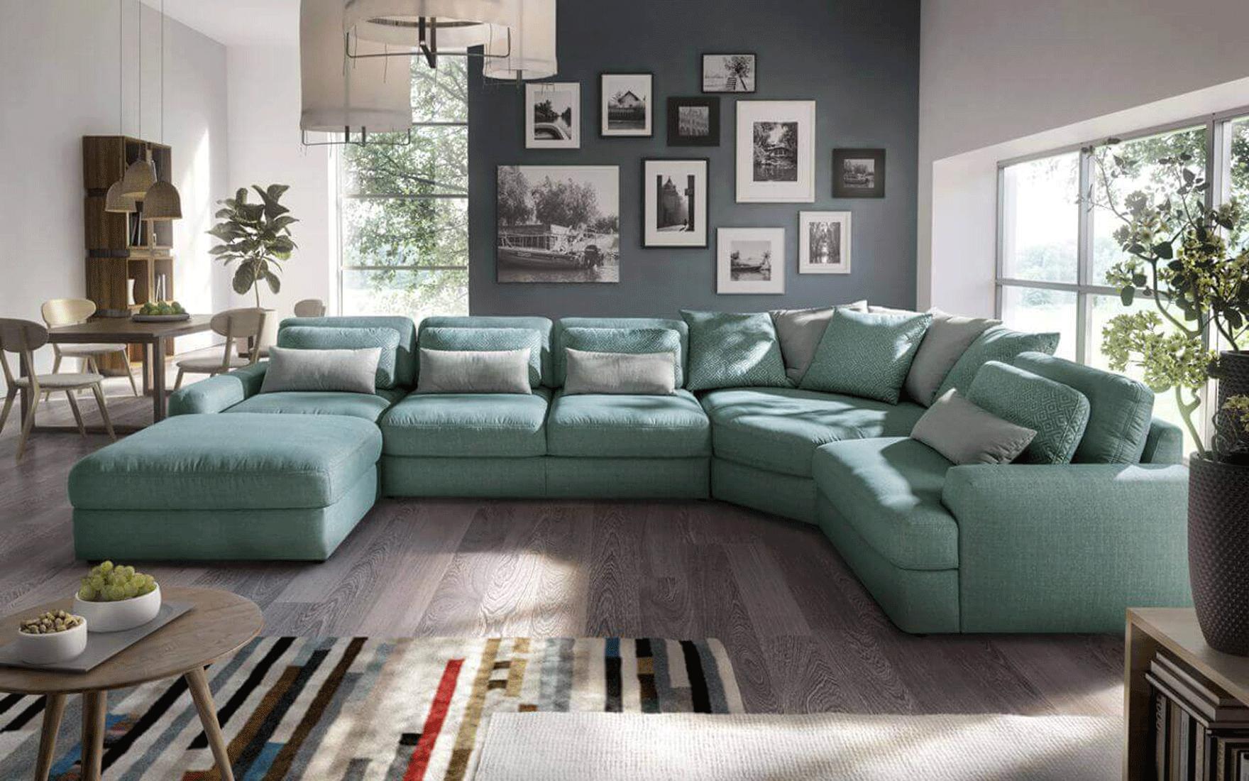 Divan Sectional Sofa w/ Lots of Loose Cushions and Wide Arms