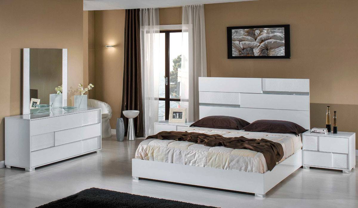 Modern & contemporary bedroom sets : prime classic design