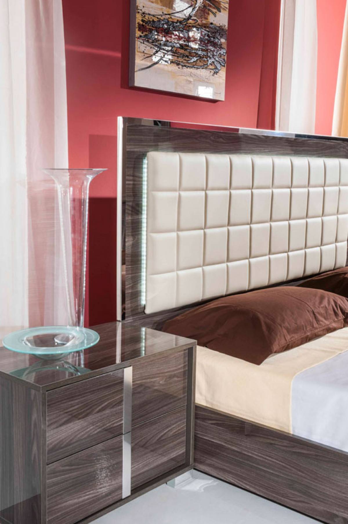 Made in Italy Leather Platform Bedroom Furniture Sets with LED Headboard - Click Image to Close
