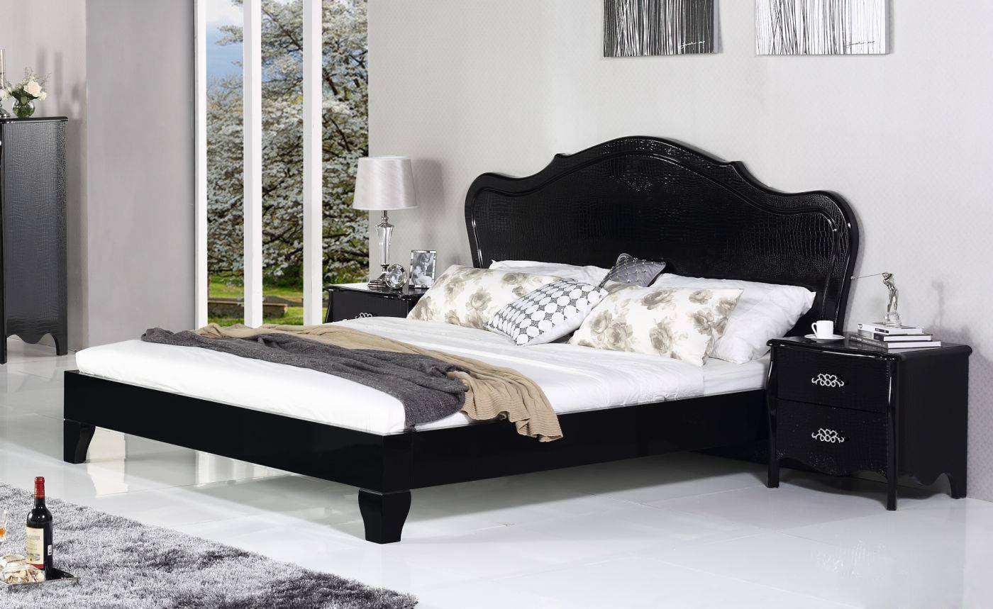 Sophisticated Leather Luxury Bedroom Set - Click Image to Close