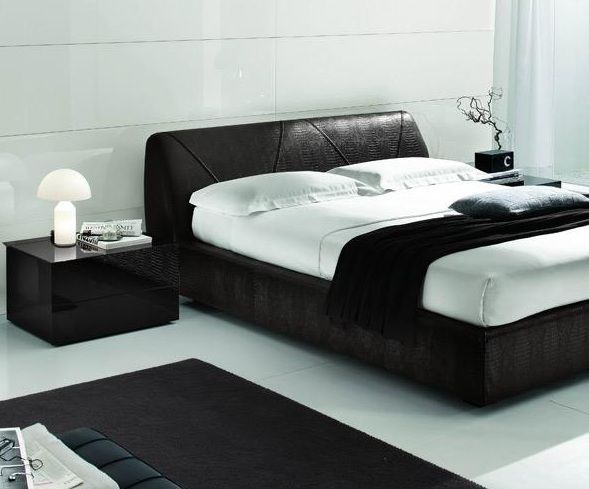 Made in Italy Leather Platform Bedroom Set with Extra Storage - Click Image to Close