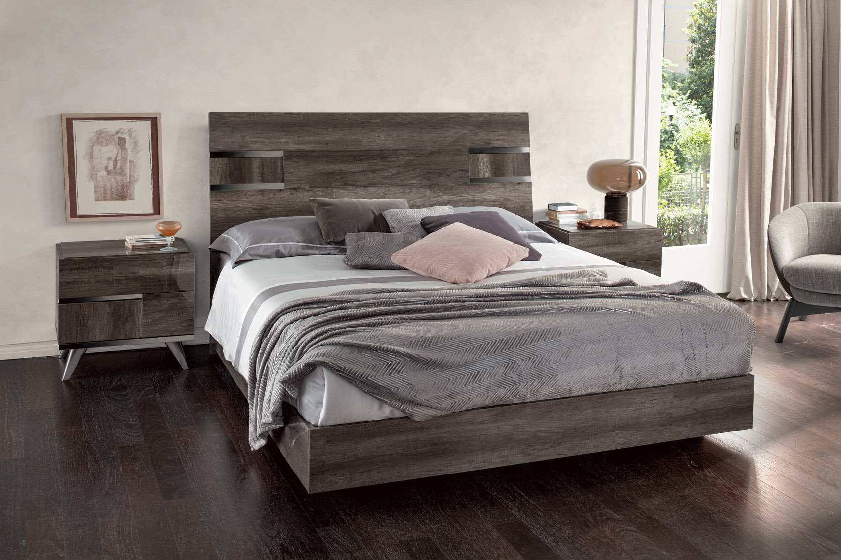 Made in Italy Quality Contemporary Bedroom Design - Click Image to Close