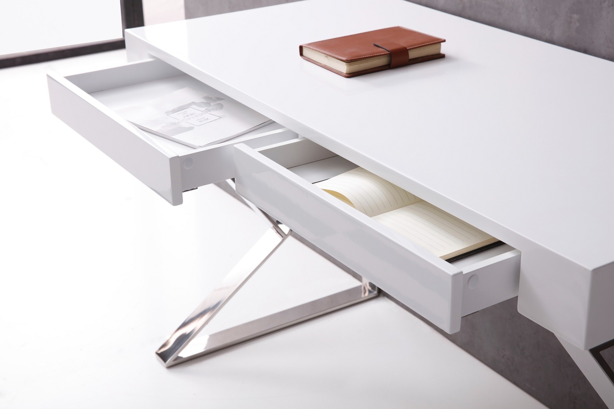 White High Gloss Office Desk with X Legs - Click Image to Close