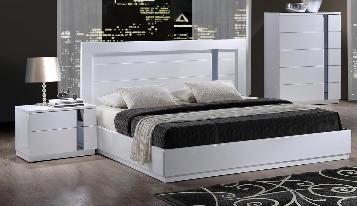 Lacquered Stylish Quality Platform and Headboard Bed Oklahoma Oklahoma