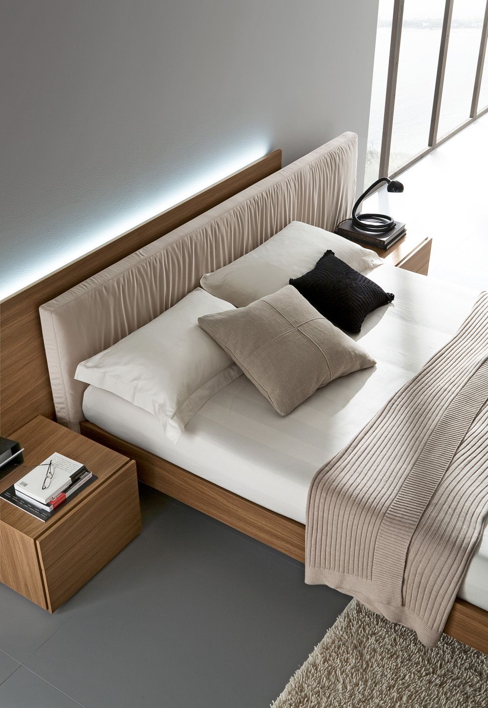 Exclusive Fabric Elite Platform Bed - Click Image to Close