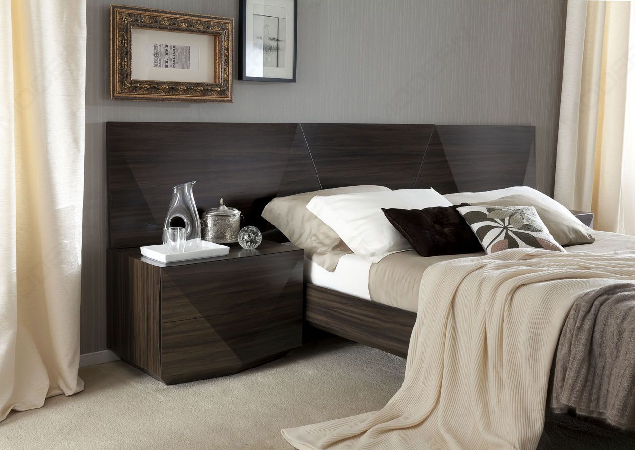 Lacquered Made in Italy Wood Luxury Platform Bed with Two ...