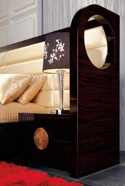 Lacquered Graceful Leather Platform And Headboard Bed Colorado Springs